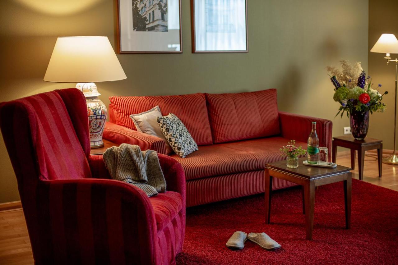 Louisa's Place Hotel